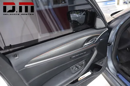 [디엠][대구랩핑전문] bmw 5시리즈 g30 루프스킨 + 사이드미러 부분랩핑(포인트랩핑) + 실내랩핑 (실내 카본랩핑) / 대구 수성구