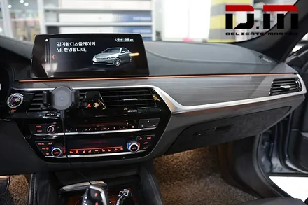 [디엠][대구랩핑전문] bmw 5시리즈 g30 루프스킨 + 사이드미러 부분랩핑(포인트랩핑) + 실내랩핑 (실내 카본랩핑) / 대구 수성구