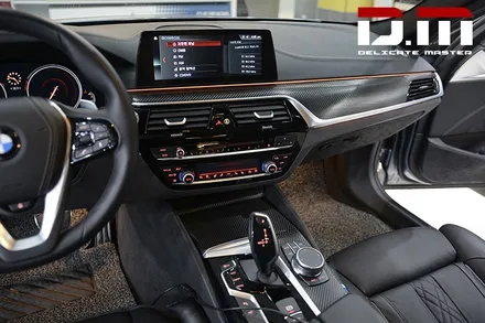 [디엠][대구랩핑전문] bmw 5시리즈 g30 루프스킨 + 사이드미러 부분랩핑(포인트랩핑) + 실내랩핑 (실내 카본랩핑) / 대구 수성구