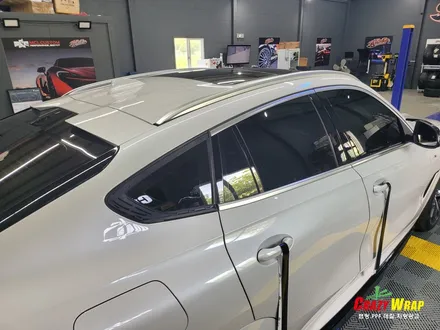 부산정관 \'BMW X6\' 루프스킨 창틀크롬죽이기 시공후기 / 부산 기장군