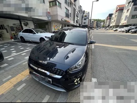 2020 기아 니로 하이브리드 솔라가드 차콜 전면 / 경기 안산