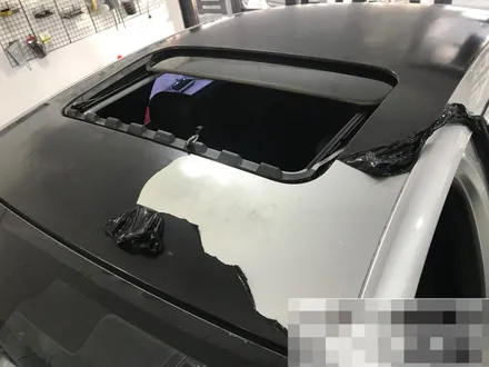 푸조 508 기존 루프스킨 제거 후 재시공 [3M 2080 - Gloss Black] 블랙유광 루프스킨 / 경기 안산