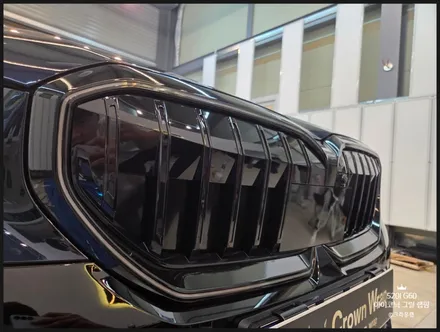 양산 랩핑 BMW 5시리즈 (G60) 아이코닉 그릴 블랙 크롬죽이기 랩핑으로 드레스업 효과 / 부산 사상구