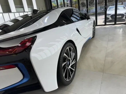 부산랩핑 BMW I8 측면 사고 랩핑 보험처리는 크라운랩! / 부산 사상구
