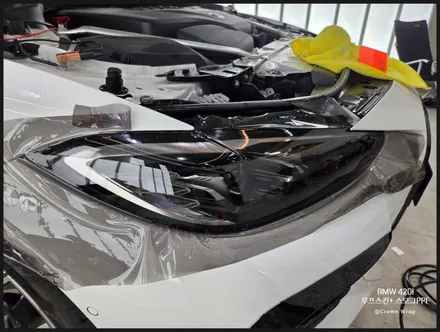 부산 랩핑 BMW 4시리즈(G26) 루프스킨, 스모그 헤드라이트 PPF  시공 레터링 교환과 앰블럼 랩핑은 서비스 / 부산 사상구