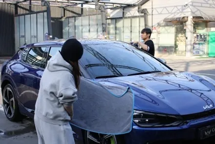 부산 랩핑 EV6 GT 전체 시공 무광 블루 매력적이네 / 부산 사상구