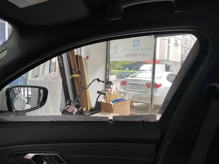 부산 긴급재난카드 기장 정관  신차패키지 BMW 330i 레이노 팬텀 S9 썬팅 + 생활보호PPF + 루프스킨 / 부산 기장군