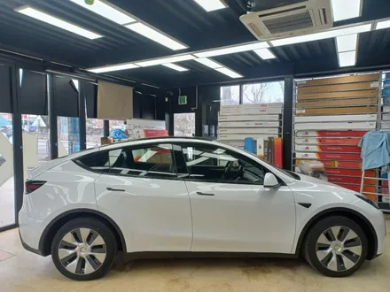 과천 서울 테슬라 모델Y  튜닝 신차검수부터 썬팅 등 필수 시공 합리적으로 완성하려면! / 경기 과천