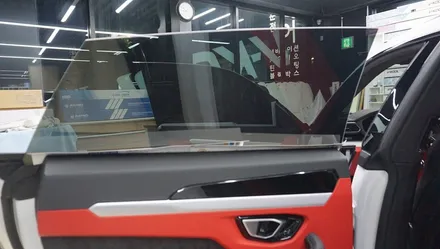 [람보르기니 우르스] 후퍼옵틱, 블랙박스 아이나비,케어셀보조배터리 작업 / 경기 과천