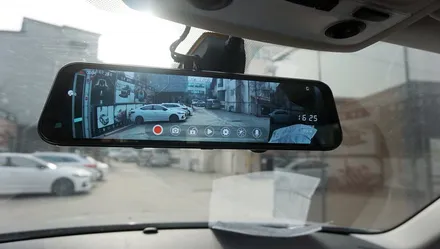 BMW  X1 룸미러형 후방카메라+블랙박스 / 경기 과천