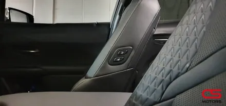 렉서스 UX250h 블랙박스 보조배터리 솔라팩 그리고 조수석 워크인스위치 장착! / 경기 구리