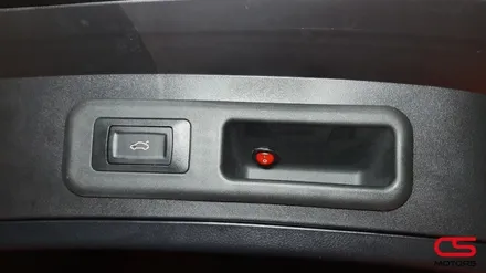 렉서스 UX250h 2WD 업그레이드 튜닝! 전동트렁크 / ECM룸미러하이패스 AP600 / 블랙박스 QXD3000미니 / 보조배터리 에코파워팩 장착 / 경기 구리