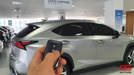 렉서스 NX300h 순정형 전동트렁크 장착! 거기다 풋센서로 편리함을 더했어요~ / 경기 구리