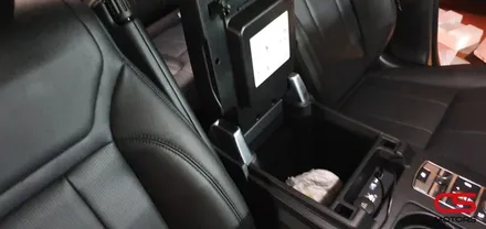 랜드로버 디스커버리5 차량용공기청정기 지에어 장착! 차내 먼지 싹~쓰리 해버렸어요^^ / 경기 구리