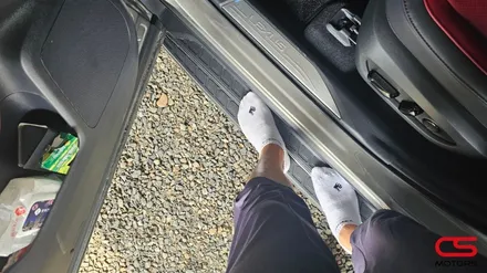 렉서스 NX350h 순정형 사이드스텝 장착! 기존의 어울리지 않던 스텝 탈착하고 순정형 사이드스텝으로 재장착 햇어요~ / 경기 구리