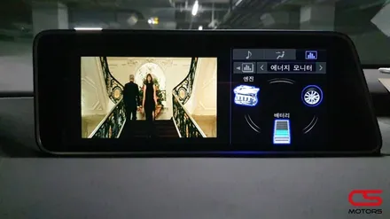 렉서스 RX450h 360도 어라운드뷰 장착! 주위의 사물을 4방향에서 확인하고 안전주차 하세요~스마트폰 미러링은 덤으로^^ / 경기 구리