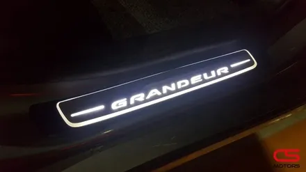 그랜저IG 튜닝 아이템 LED 도어스커프 장착 그리고 범퍼시큐리티 레이저 광선검으로 엣지있게~ / 경기 구리