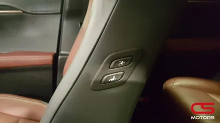 워크인스위치로 조수석을 편하게 움직일 수 있습니다~렉서스 NX300H 워크인스위치 장착 구리 CS모터스 / 경기 구리