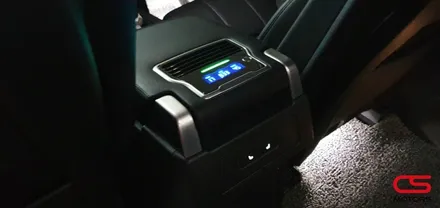 랜드로버 디스커버리5 차량용공기청정기 지에어 장착! 차내 먼지 싹~쓰리 해버렸어요^^ / 경기 구리