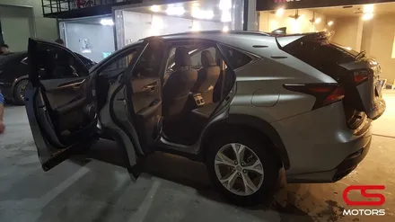 렉서스 NX300H 스포츠그릴 교체, USB차저 설치, 깔끔한 손세차 구리 cS모터스 / 경기 구리