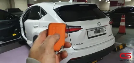 렉서스 NX200T 전동트렁크 장착하고 편하게 짐 옮겨 보세요~무거웠던 트렁크를 손가락 하나로 열수 있어요^^; / 경기 구리