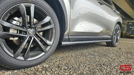 렉서스 NX350h 순정형 사이드스텝 장착! 기존의 어울리지 않던 스텝 탈착하고 순정형 사이드스텝으로 재장착 햇어요~ / 경기 구리
