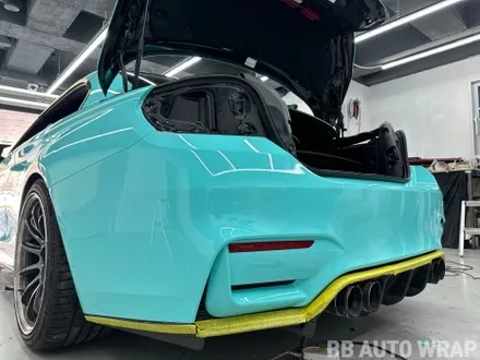 BMW F82 M4 컨버터블 전체랩핑 AX 티파니 블루 민트색 래핑 시공 / 화성,수원,오산