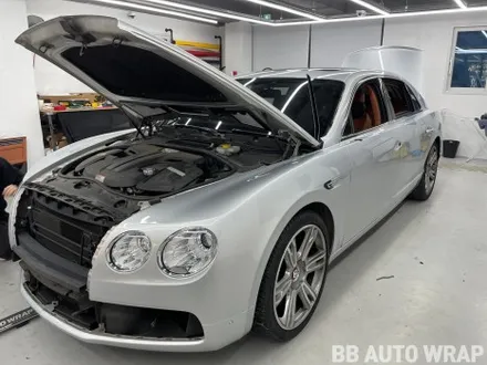 벤틀리 플라잉스퍼 에이버리 유광 화이트 펄 전체랩핑 / 벤틀리 / 플라잉스퍼 / 화성,수원,오산