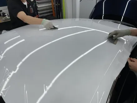 오산랩핑 벤틀리 컨티넨탈GT 랩핑제거 및 유광 화이트 전체랩핑 시공 / 화성,수원,오산
