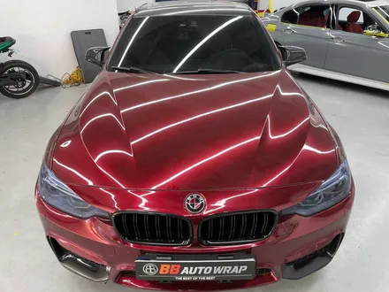 BMW 320D 랩핑 제거 후 비닐 프로그 그레이 핑크 전체랩핑 시공 / 화성,수원,오산