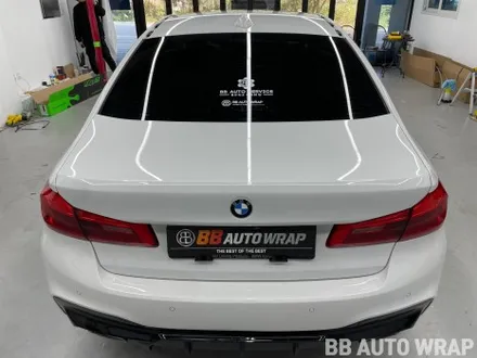 BMW 5시리즈 G30 비닐 프로그 뱀파이어 레드 전체랩핑 / BMW / 5시리즈 (G30) / 화성,수원,오산