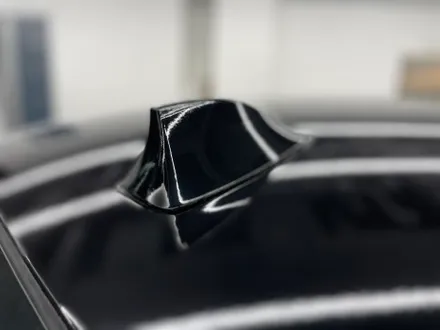 안성랩핑 BMW F10 5시리즈 크롬 죽이기+루프스킨+사이드미러 부분랩핑 시공 / 화성,수원,오산