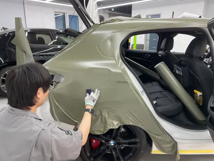 화성랩핑 BMW120I 사틴 카키 그린 전체랩핑시공 / 화성,수원,오산
