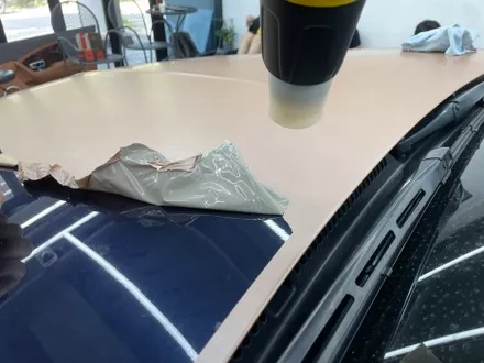 오산랩핑 벤틀리 컨티넨탈GT 랩핑제거 및 유광 화이트 전체랩핑 시공 / 화성,수원,오산