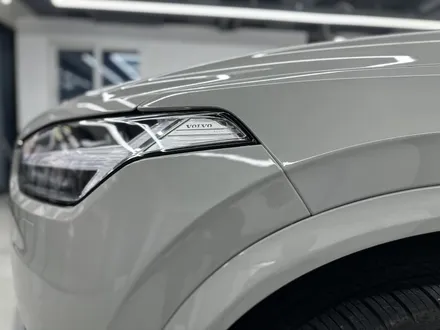 볼보 XC90 고광택 AX 초크 그레이 크레용 전체랩핑 시공 / 화성,수원,오산