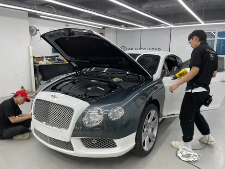 화성랩핑 벤틀리 GT 유광 화이트 펄 전체랩핑 제거 및 재시공 / 화성,수원,오산