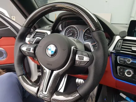BMW M4 리얼카본디컷핸들작업/핸들튜닝/핸들샵 / 용인 기흥구