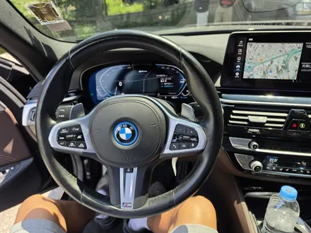 BMW G30 핸들 가죽교체ㅣM 삼색 스티치로 완성 [용인핸들샵] / 용인 기흥구