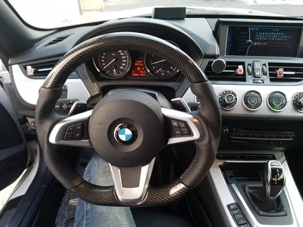 BMW Z4 리얼카본디컷핸들작업/핸들가죽교체전문/핸들샵 / 용인 기흥구