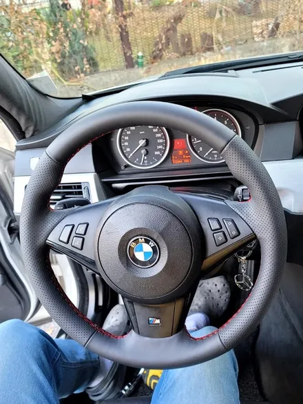 BMW e60 M5 핸들가죽교체, 가죽핸들복원, 핸들튜닝, 핸들샵 / 용인 기흥구
