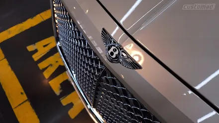 벤틀리 벤테이가 핸들가죽에 생긴 스크래치 [Bentley Bentayga 핸들복원 _커스텀매드] #가죽복원 #시트복원 #실내복원 #핸들까짐 / 부산 기장경기 광주시 문형동
