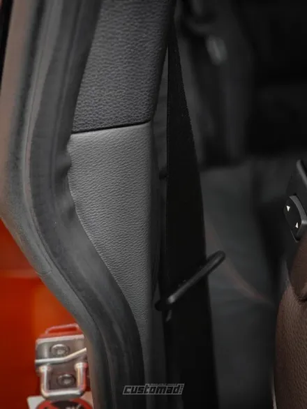 차쟁이들이 차를 아껴타는 방법 [BMW E82 1M 실내복원 시공 _ 부산 자동차 가죽복원 전문점] / 부산 기장