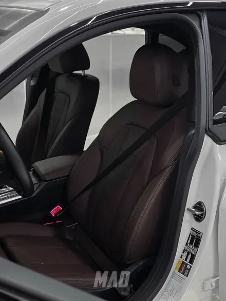 [수원.용인 | 자동차 실내 커스텀 전문점] BMW i4 코발트 블루 컬러 안전벨트 교체 튜닝! 가격, BMW의 B는 Blue의 약자였나? / 부산 기장경기 광주시 문형동