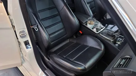 버킷시트 헤지고 갈라진 사이드볼스터 가죽복원 [벤츠 C63 AMG W204 실내복원 _커스텀매드]  #가죽시트 #시트복원 #핸들복원 / 부산 기장경기 광주시 문형동