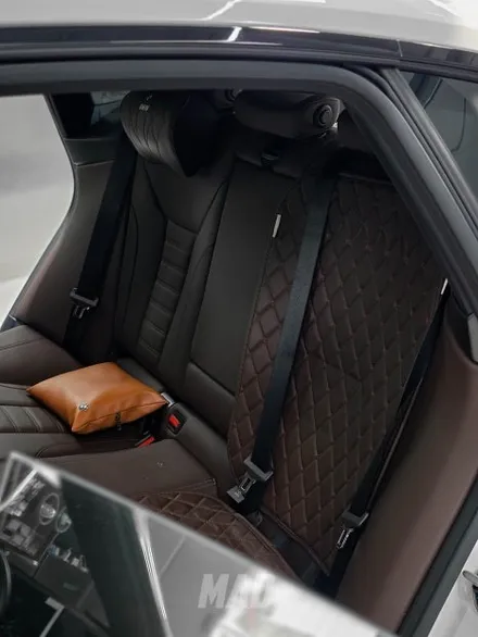 [수원.용인 | 자동차 실내 커스텀 전문점] BMW i4 코발트 블루 컬러 안전벨트 교체 튜닝! 가격, BMW의 B는 Blue의 약자였나? / 부산 기장경기 광주시 문형동