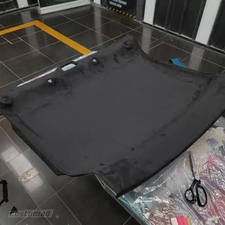 어느날 갑자기 천장이 내려앉았다 [포르쉐 987 카이맨s 헤드라이너 트리밍 시공 _커스텀매드] #실내복원 #헤드라이너처짐 #천장스웨이드 #천장처짐 / 부산 기장경기 광주시 문형동