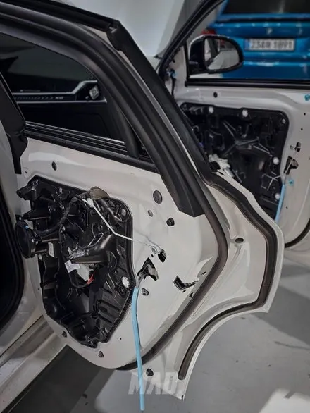 [서울.용인 | 자동차 실내 튜닝 전문점] BMW X6 실내 커스텀 도색 핸들, 대시보드 상하부, 도어트림, 센터콘솔 등 / 부산 기장경기 광주시 문형동