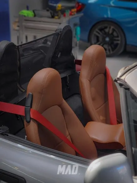 영타이머 Z3의 화려한 변신 [BMW Z3 로드스터 컬러안전벨트 시공 _ 서울.경기 수도권 커스텀매드] / 부산 기장경기 광주시 문형동