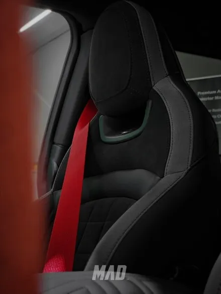 미니쿠퍼 컬러벨트 시공 진짜 잘하는 곳! [BMW 미니쿠퍼 3도어 JCW 컬러 안전벨트 교체 _ 커스텀매드] / 부산 기장경기 광주시 문형동