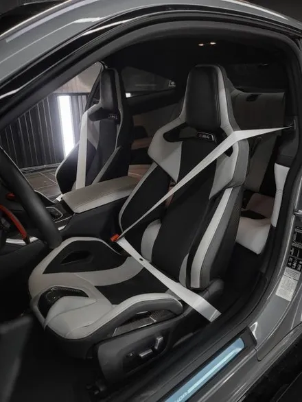 BMW M4에 치트키쓰기 [BMW M4 컴페티션 컬러안전벨트 시공 _커스텀매드] / 부산 기장경기 광주시 문형동